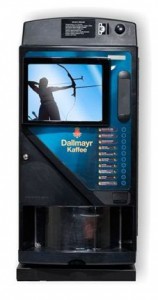 Nápojový automat s reklamní obrazovkou